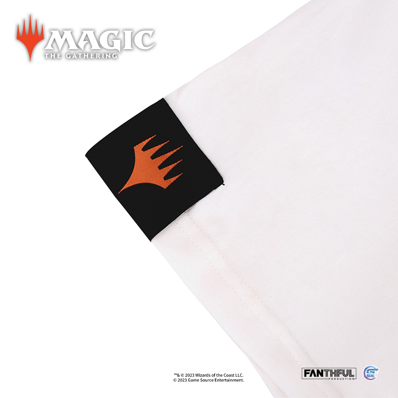 Magic The Gathering_product shot_T-shirt white_03